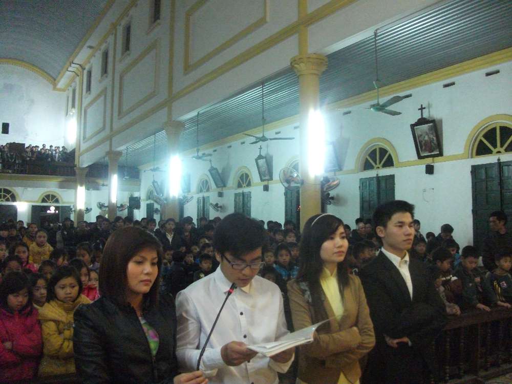 Hội học sinh và sinh viên giáo xứ Trung Nghĩa mừng Bổn mạng