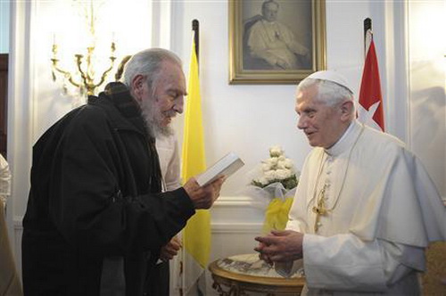 Giáo hoàng Benedict XVI chỉ trích lệnh cấm vận Cuba