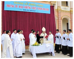 Thánh lễ khởi công xây dựng nguyện đường và trùng tu Đại Chủng viện Vinh Thanh