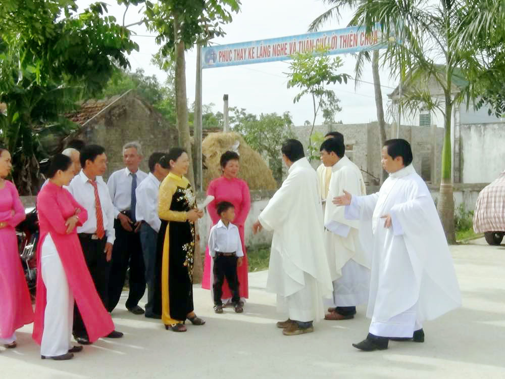 Về thăm xứ đạo Trang Nứa quê hương trong ngày mừng Tân Linh mục FX Nguyễn Xuân Quyền