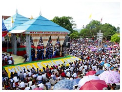 Đại lễ mừng kính Thánh Antôn tại linh địa Trại Gáo 13/06/2012