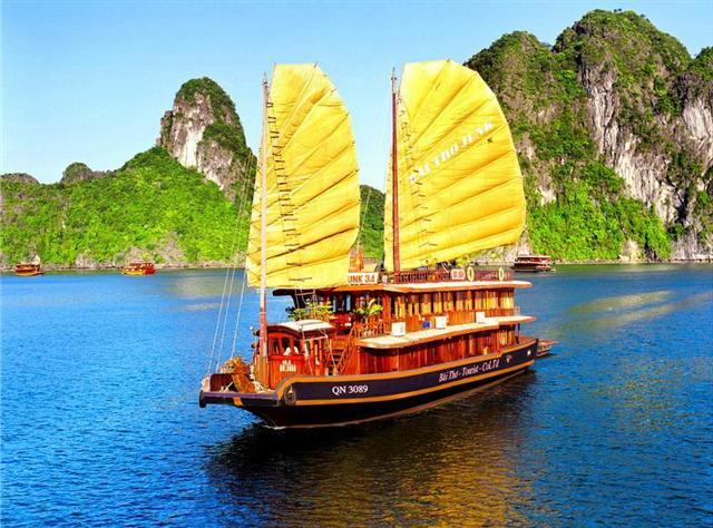 Yêu thương đời. Bạn thân ơi, cố gắng yêu thương đời...